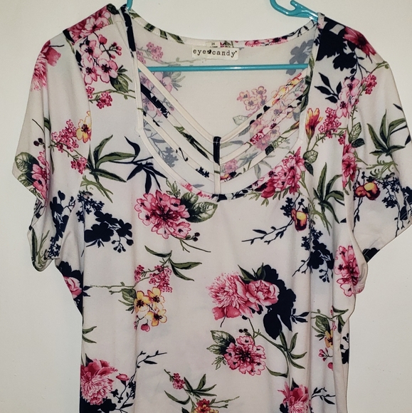 eye candy Tops - Flower shirt